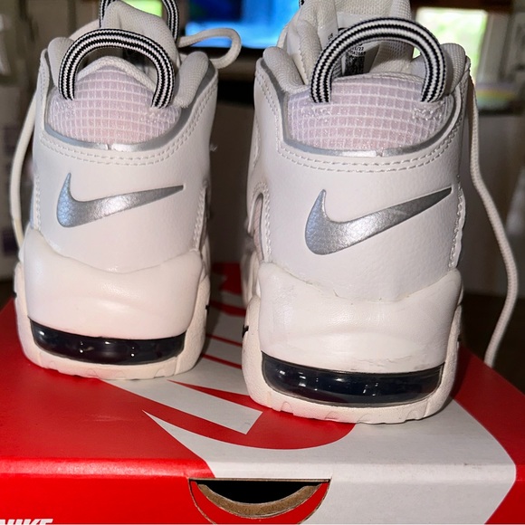 NIKE AIR MORE UPTEMPO '96 'THANK YOU, WILSON' size big kids 3Y, New in box - Picture 5 of 9